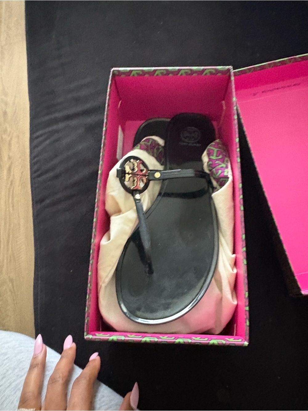 Tory Burch Black Patent Jelly Thong Sandals with Gold Logo Medallion - Picture 3 of 5